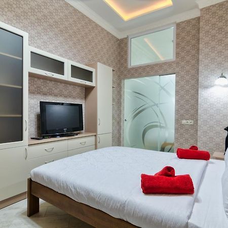 Alfa Apartments Krakivska 17 Lviv Dış mekan fotoğraf